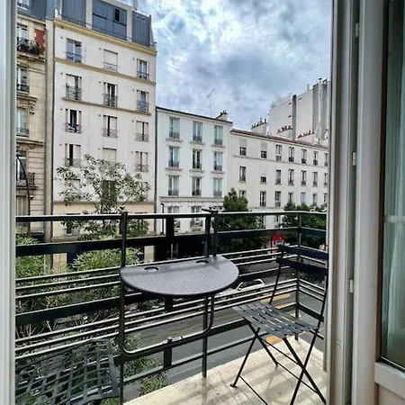 Apartment Grand Dans 8 Couchages *