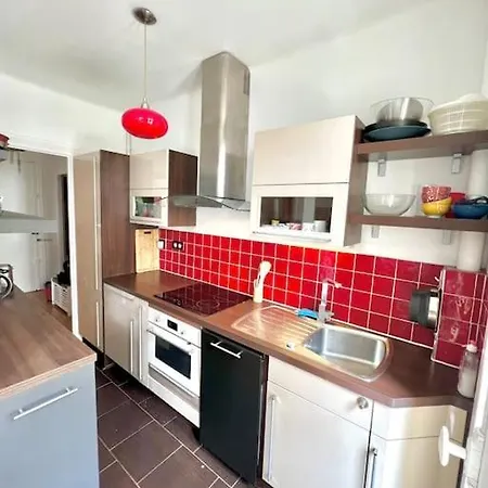 Grand Dans 8 Couchages Paris