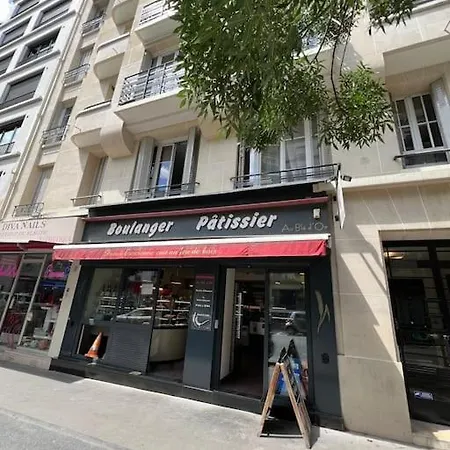 Grand Dans 8 Couchages * Paris
